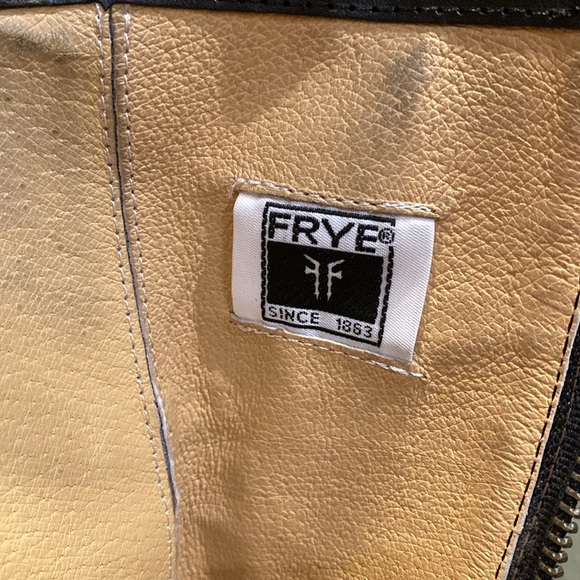 Frye black leather zip up boots - size 7 women’s - Picture 6 of 10